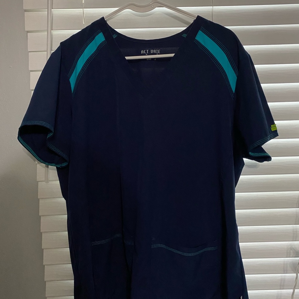 Scrub top